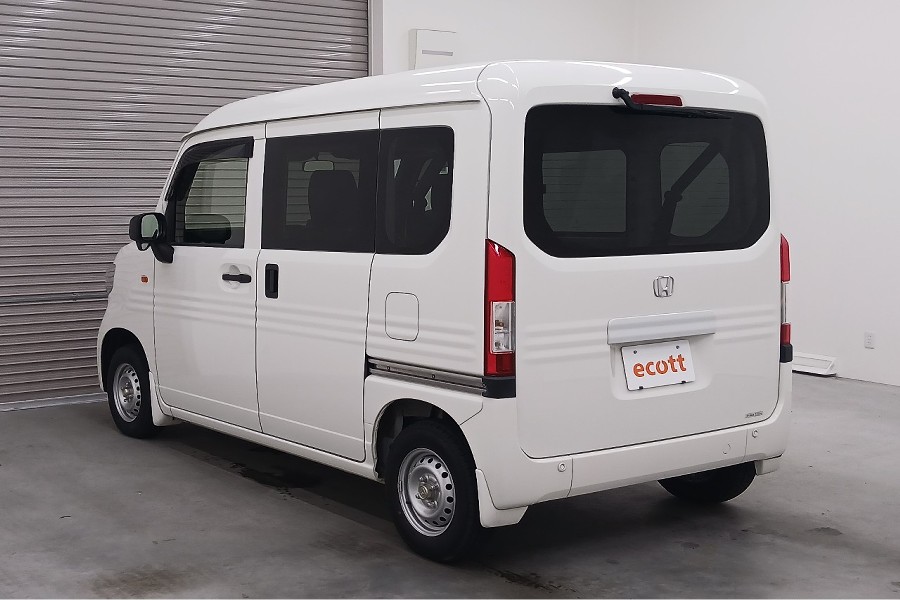 N-VAN4枚目