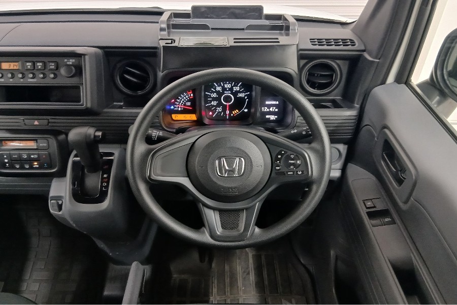 N-VAN14枚目