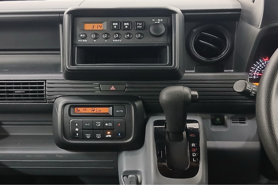 N-VAN15枚目